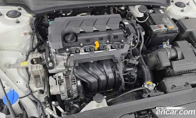 Hyundai Avante 2023 1.6 автомат (гидро), миниатюра 6