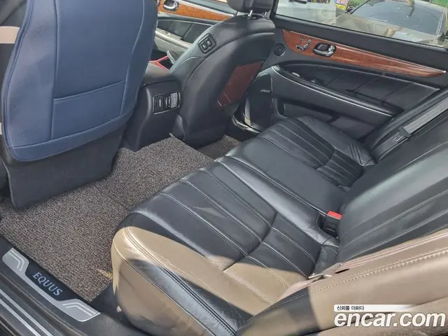 Hyundai Equus 2010 3.8 автомат (гидро), миниатюра 12