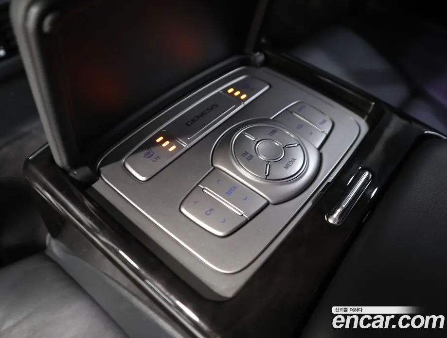 Hyundai Genesis 2013 3.3 автомат (гидро), фото 15