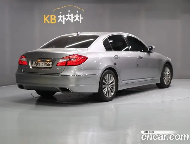 Hyundai Genesis 2013 3.3 автомат (гидро), миниатюра 3