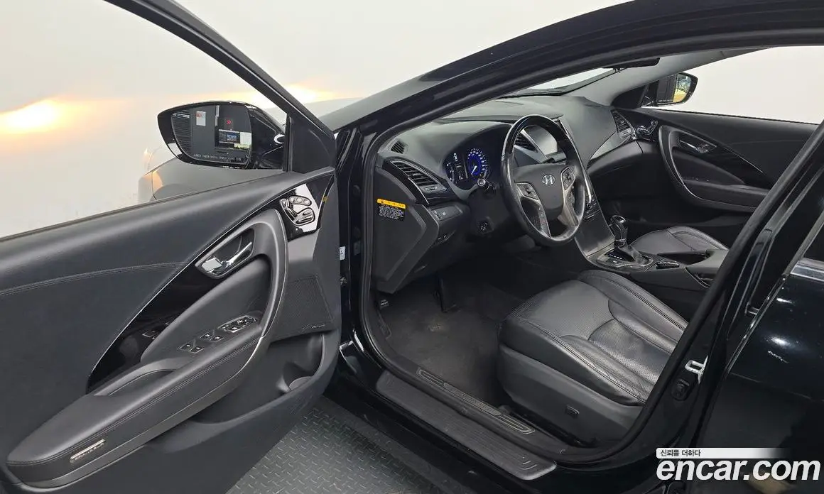 Hyundai Grandeur 2013 3.0 автомат (гидро), фото 13