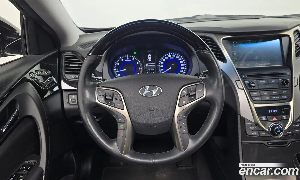 Hyundai Grandeur 2013 3.0 автомат (гидро), фото 19