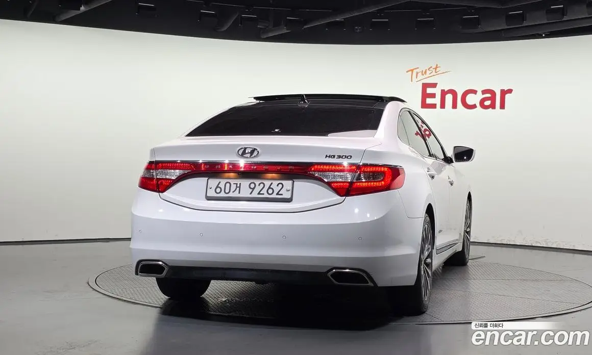 Hyundai Grandeur 2013 3.0 автомат (гидро), фото 4
