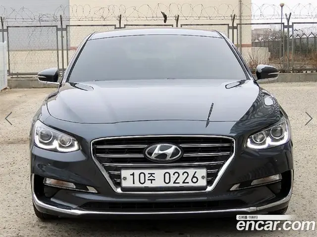 Hyundai Grandeur 2016 2.4 автомат (гидро), миниатюра 2