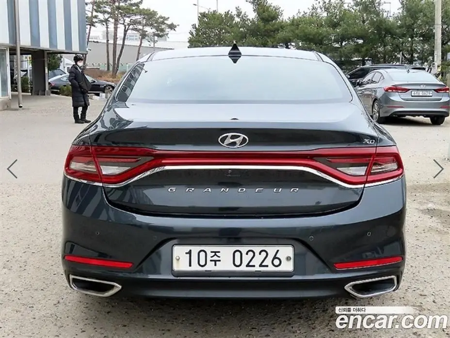 Hyundai Grandeur 2016 2.4 автомат (гидро), фото 4