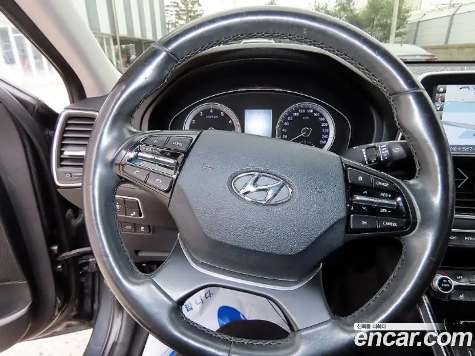 Hyundai Grandeur 2016 2.4 автомат (гидро), фото 8