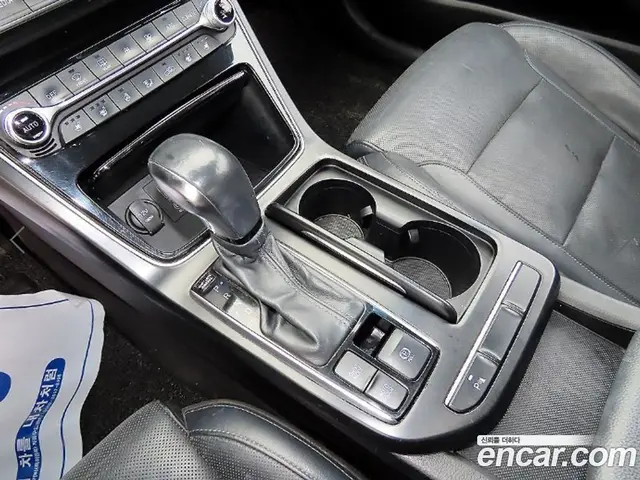 Hyundai Grandeur 2016 2.4 автомат (гидро), миниатюра 10