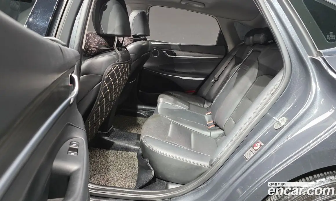 Hyundai Grandeur 2017 2.4 автомат (гидро), фото 16