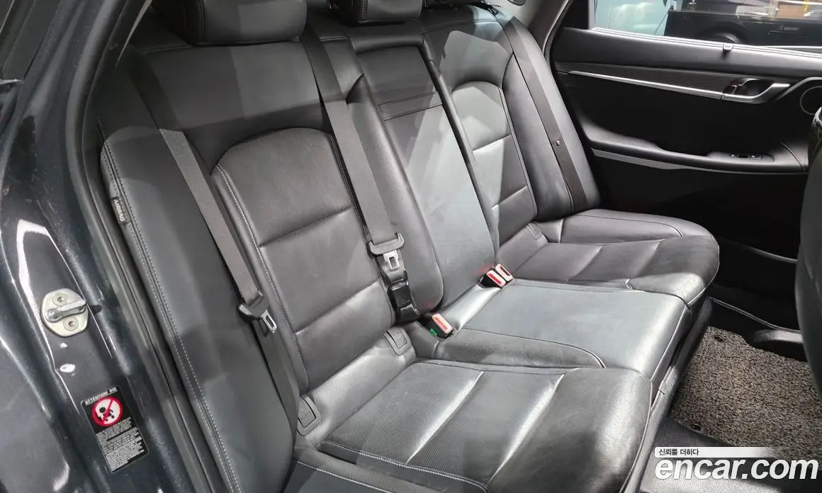 Hyundai Grandeur 2017 2.4 автомат (гидро), фото 17