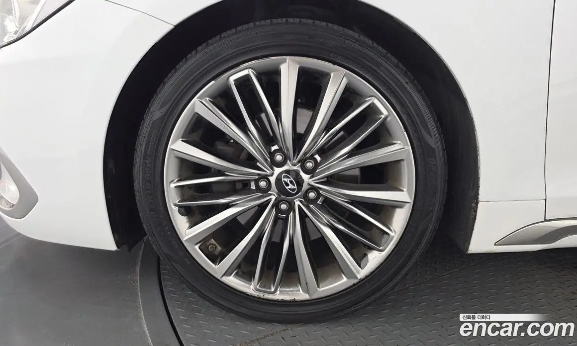 Hyundai Grandeur 2017 3.0 автомат (гидро), фото 5 Hyundai Grandeur 2017 3.0 автомат (гидро), фото 5