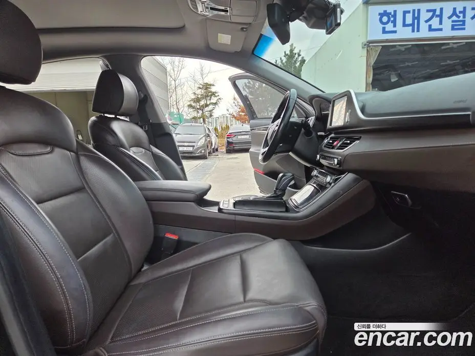 Hyundai Grandeur 2017 2.4 автомат (гидро), фото 17 Hyundai Grandeur 2017 2.4 автомат (гидро), фото 17