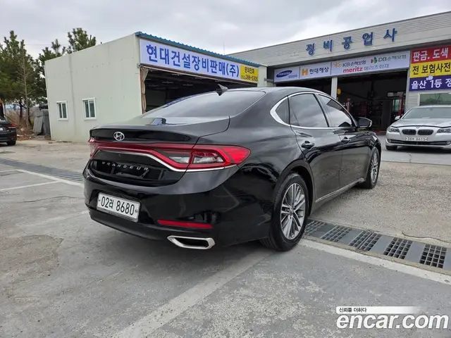 Hyundai Grandeur 2017 2.4 автомат (гидро), миниатюра 5 Hyundai Grandeur 2017 2.4 автомат (гидро), миниатюра 5
