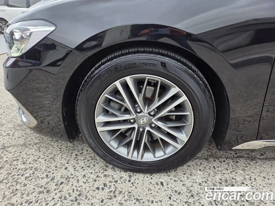 Hyundai Grandeur 2017 2.4 автомат (гидро), фото 10 Hyundai Grandeur 2017 2.4 автомат (гидро), фото 10