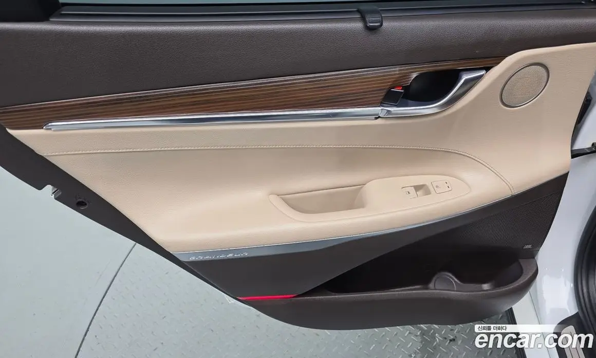 Hyundai Grandeur 2017 2.2 автомат (гидро), фото 15