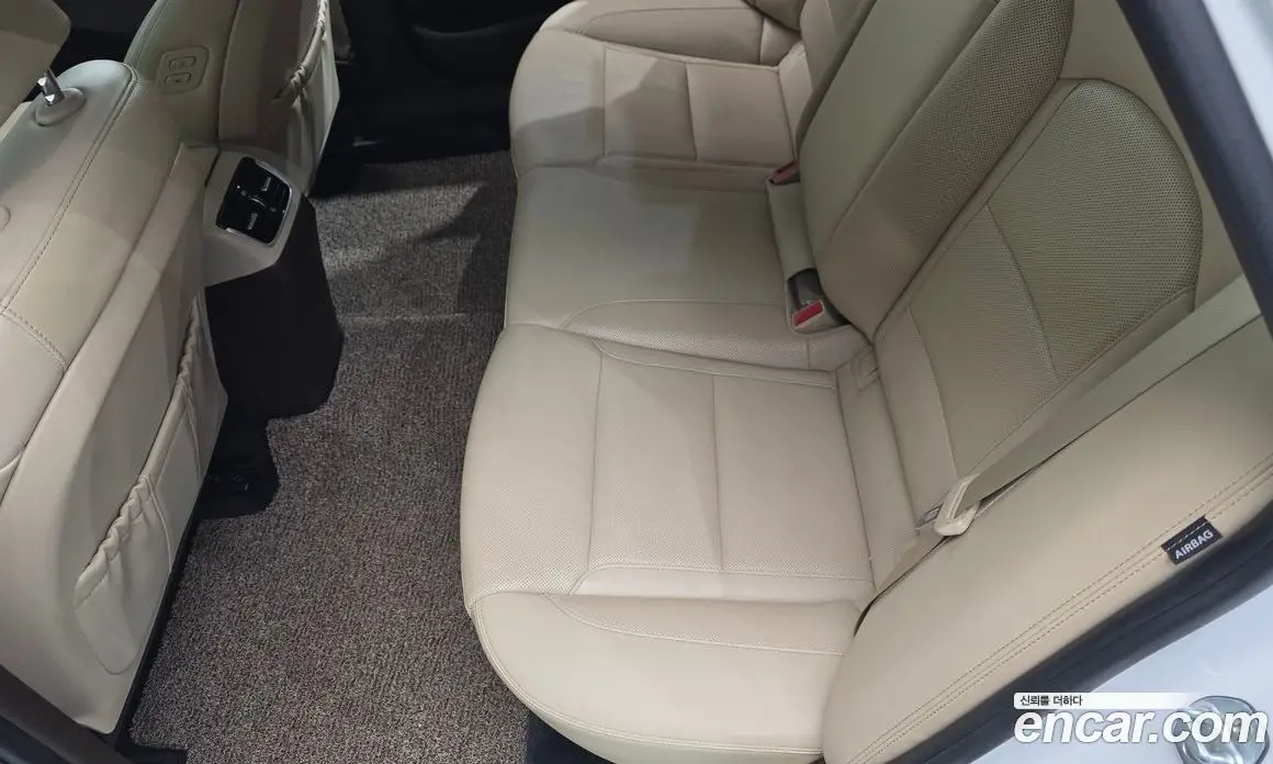 Hyundai Grandeur 2017 2.2 автомат (гидро), фото 16