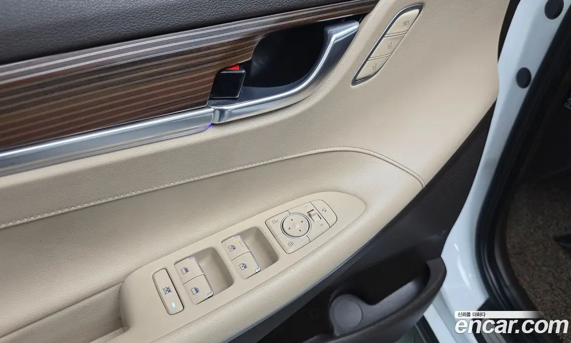 Hyundai Grandeur 2017 2.2 автомат (гидро), фото 20