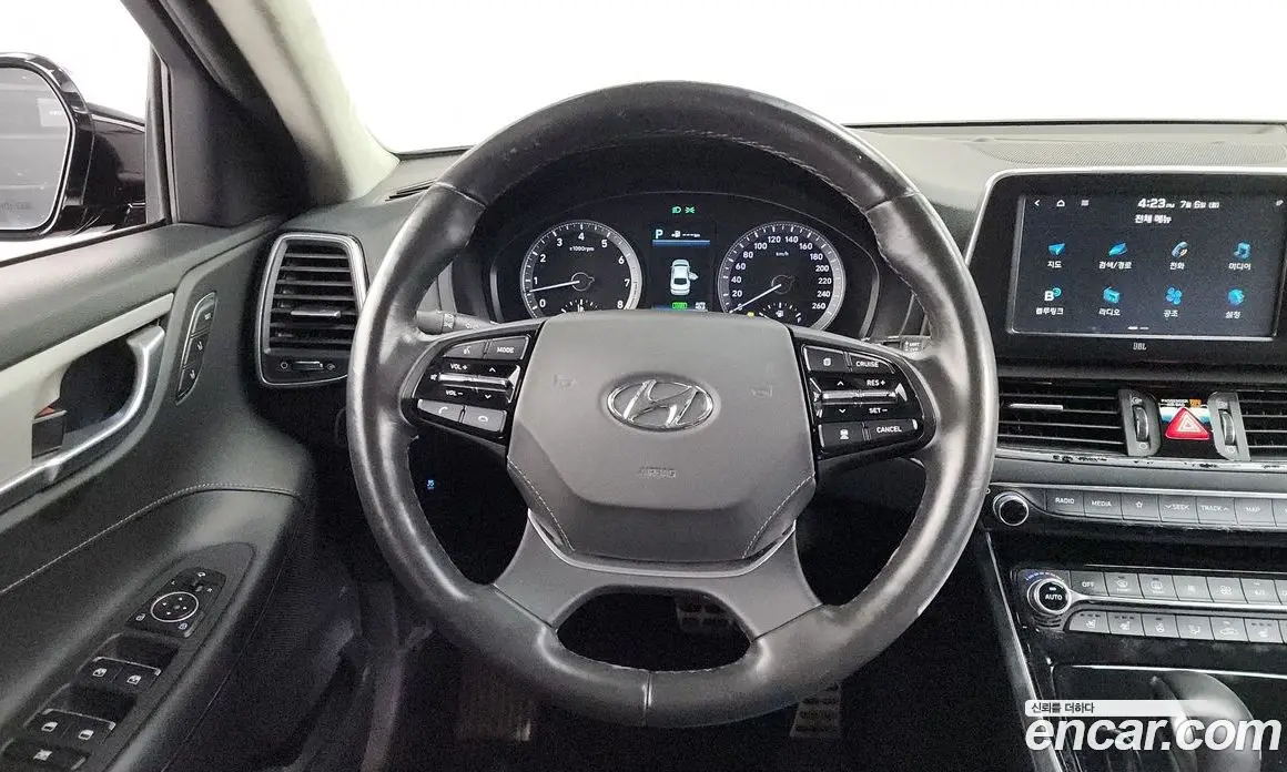 Hyundai Grandeur 2018 3.3 автомат (гидро), фото 8