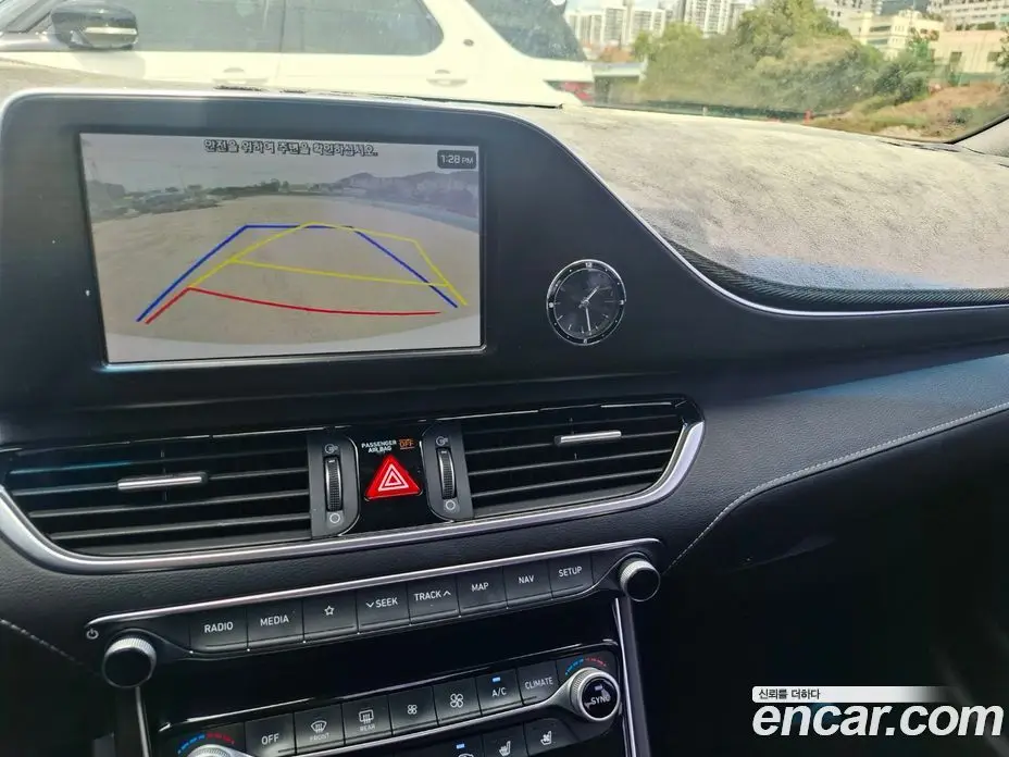 Hyundai Grandeur 2019 2.4 автомат (гидро), фото 12