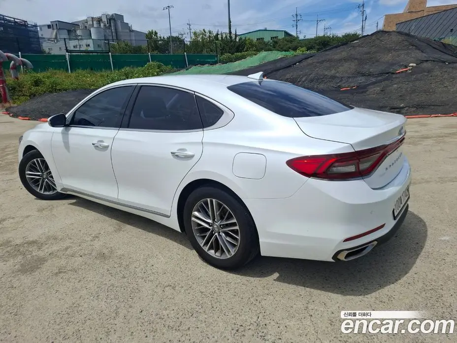 Hyundai Grandeur 2019 2.4 автомат (гидро), фото 4