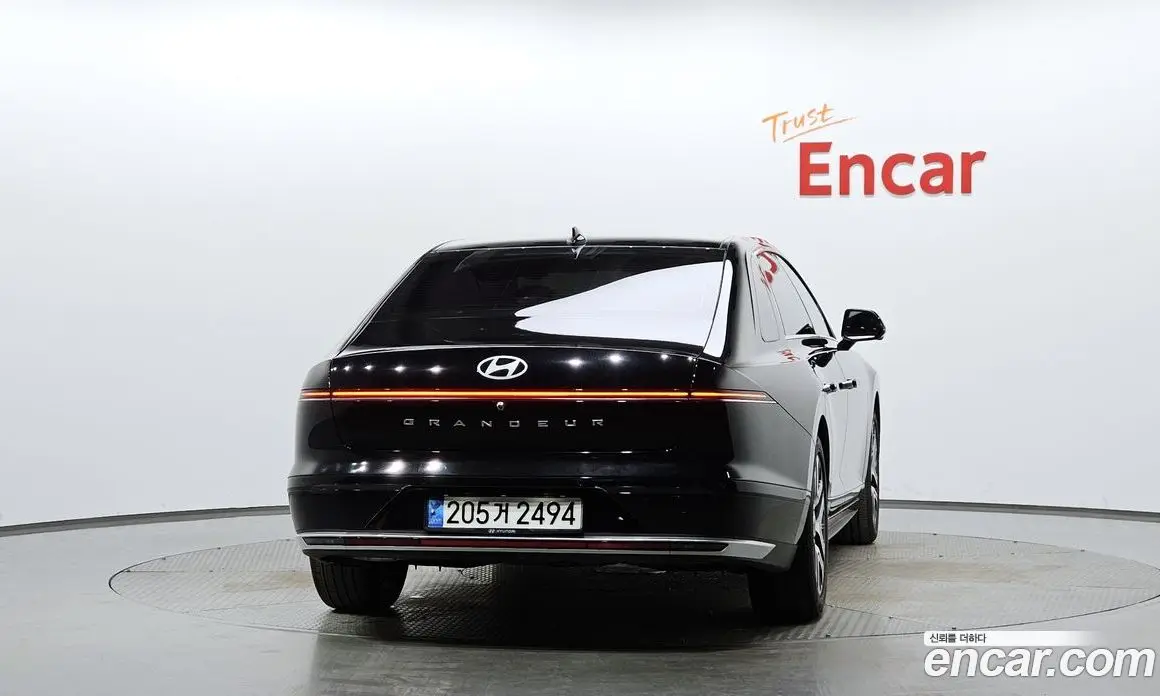 Hyundai Grandeur 2023 2.5 автомат (гидро), фото 4