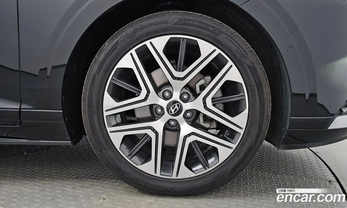 Hyundai Grandeur 2023 2.5 автомат (гидро), фото 7