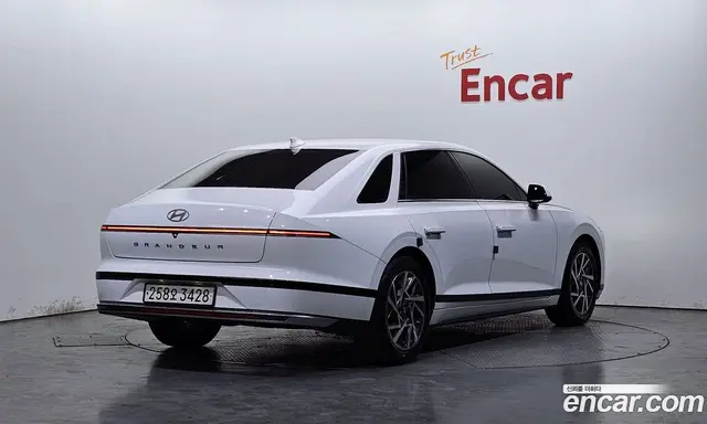 Hyundai Grandeur 2023 3.5 автомат (гидро), миниатюра 2