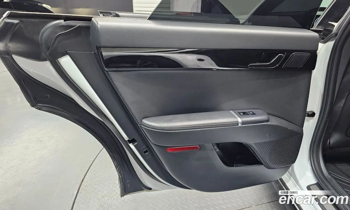 Hyundai Grandeur 2023 3.5 автомат (гидро), фото 15