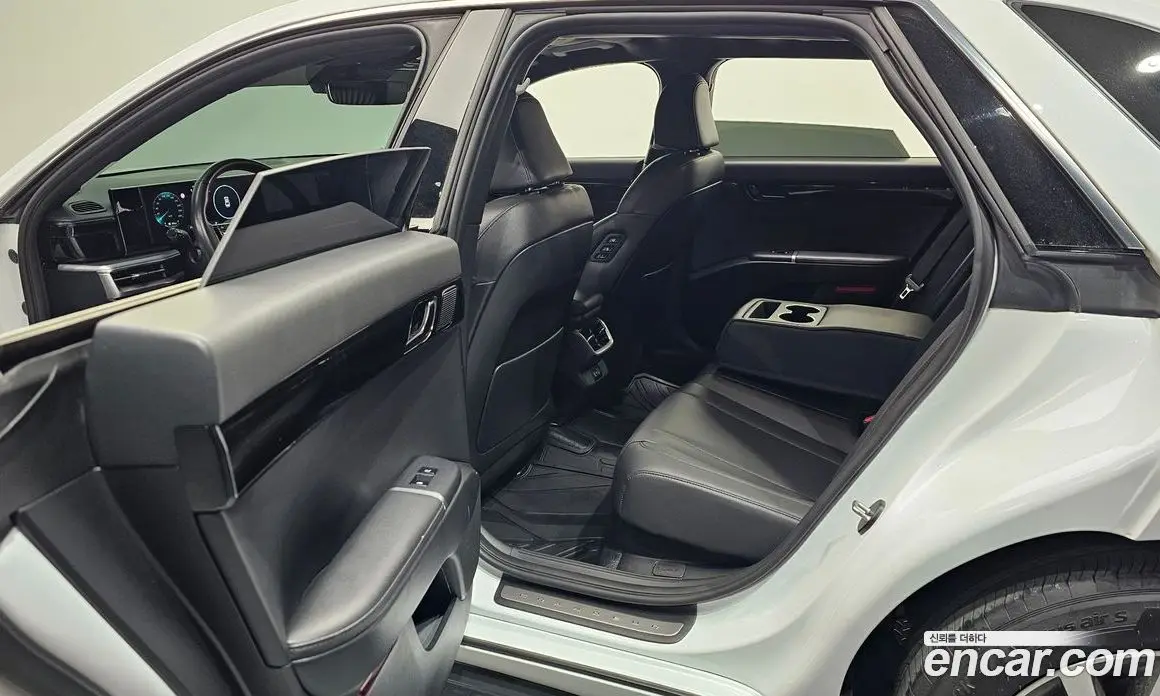 Hyundai Grandeur 2023 3.5 автомат (гидро), фото 16