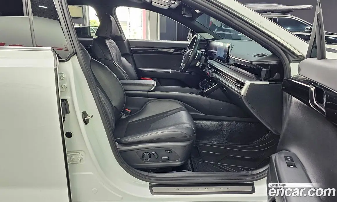 Hyundai Grandeur 2023 3.5 автомат (гидро), фото 17
