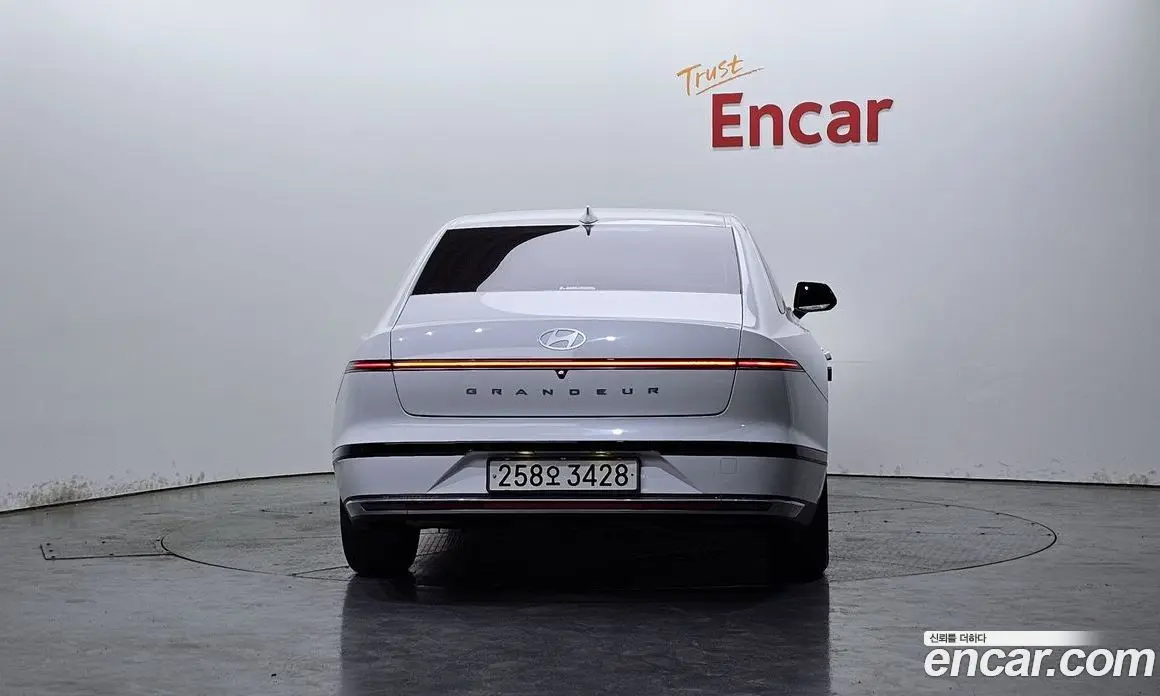Hyundai Grandeur 2023 3.5 автомат (гидро), фото 4
