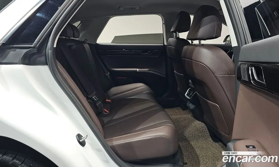 Hyundai Grandeur 2024 2.5 автомат (гидро), фото 16 Hyundai Grandeur 2024 2.5 автомат (гидро), фото 16