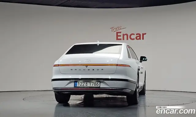 Hyundai Grandeur 2024 2.5 автомат (гидро), миниатюра 3 Hyundai Grandeur 2024 2.5 автомат (гидро), миниатюра 3