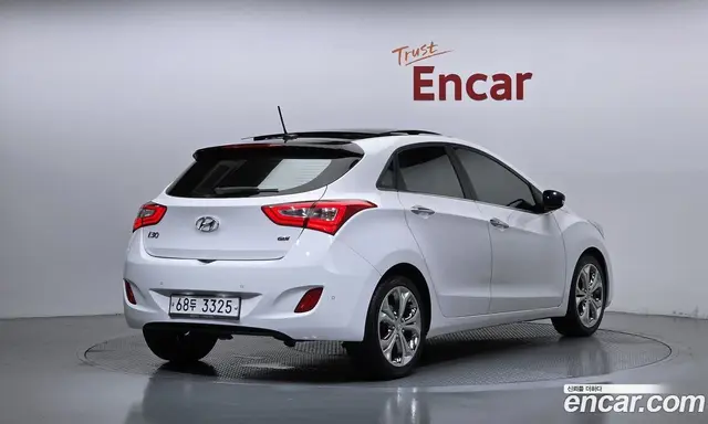 Hyundai i30 2013 1.6 автомат (гидро), миниатюра 2