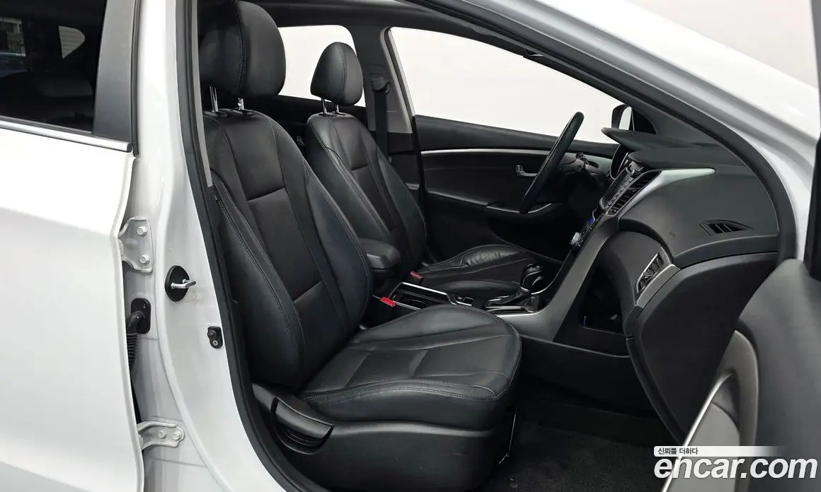 Hyundai i30 2013 1.6 автомат (гидро), фото 11
