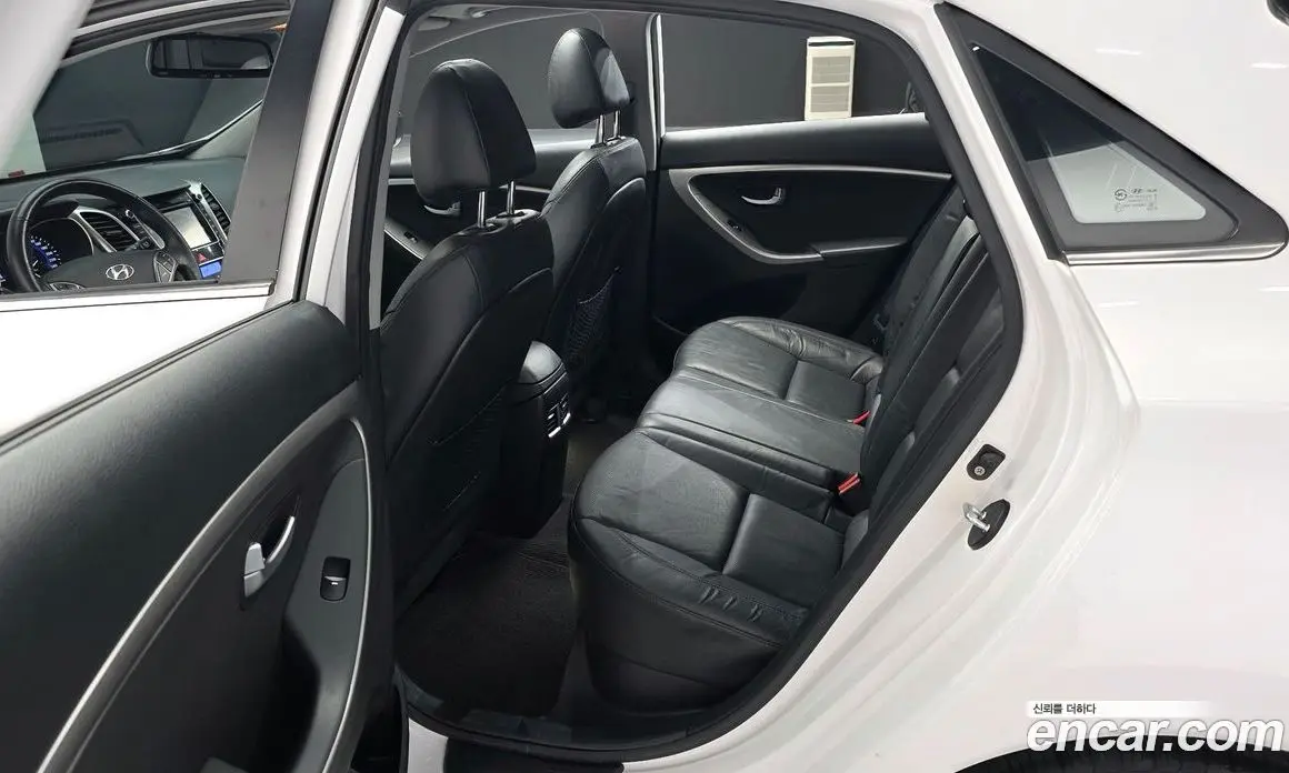 Hyundai i30 2013 1.6 автомат (гидро), фото 12