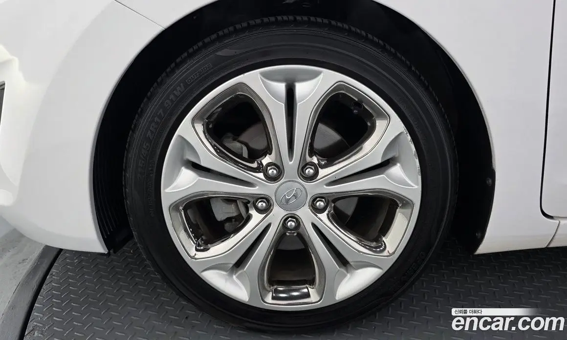 Hyundai i30 2013 1.6 автомат (гидро), фото 5