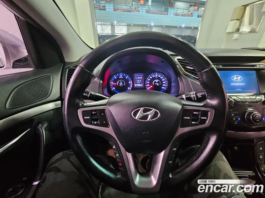 Hyundai i40 2013 1.7 автомат (гидро), фото 12 Hyundai i40 2013 1.7 автомат (гидро), фото 12