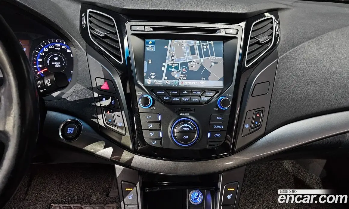 Hyundai i40 2014 1.7 автомат (гидро), фото 15