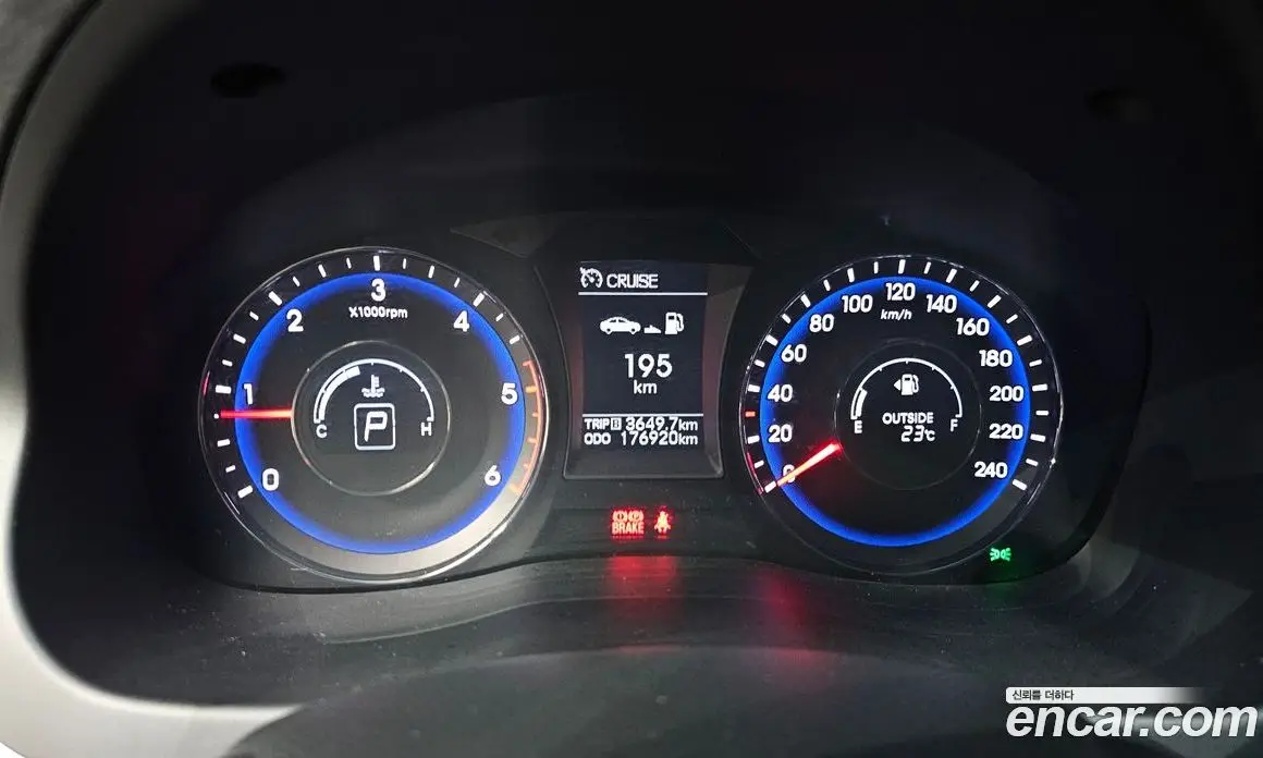 Hyundai i40 2014 1.7 автомат (гидро), фото 8