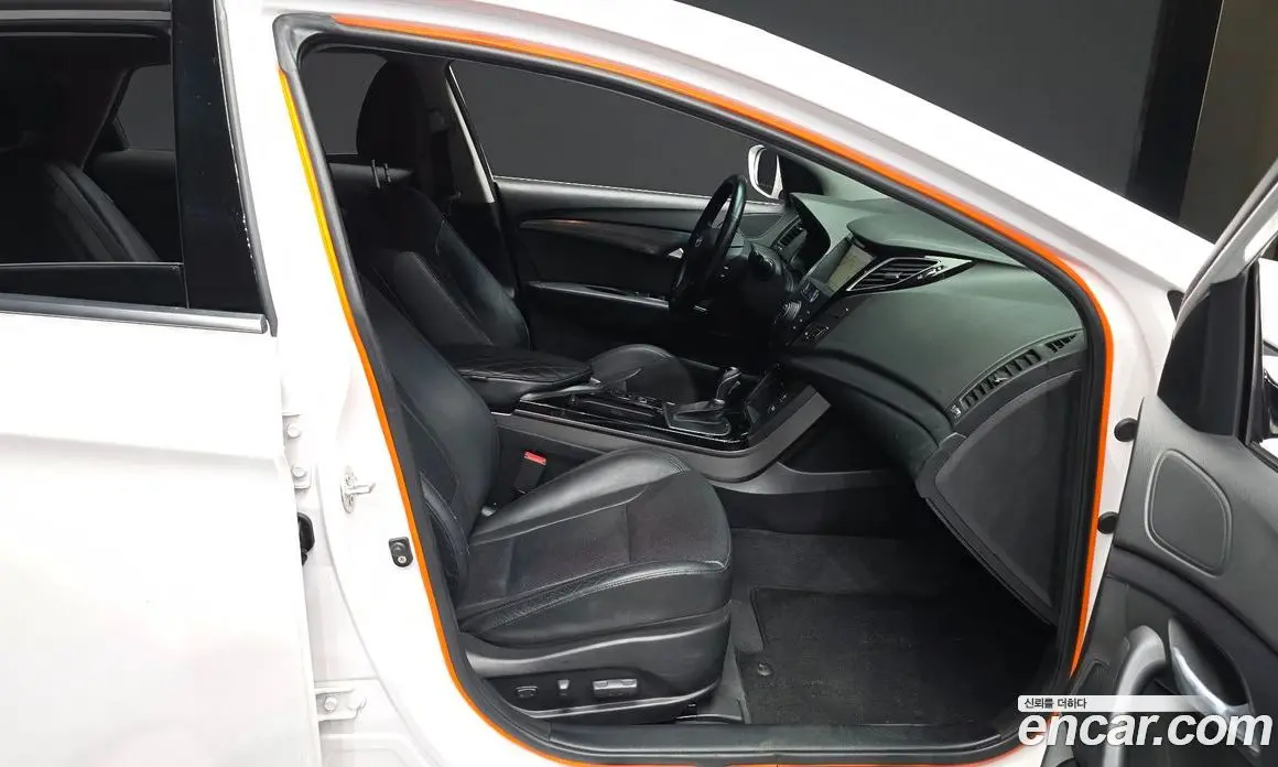 Hyundai i40 2016 1.7 автомат (гидро), фото 11