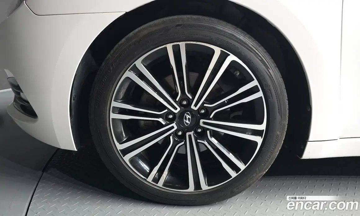 Hyundai i40 2016 1.7 автомат (гидро), фото 5