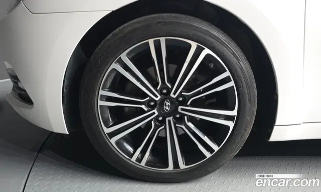 Hyundai i40 2016 1.7 автомат (гидро), миниатюра 5