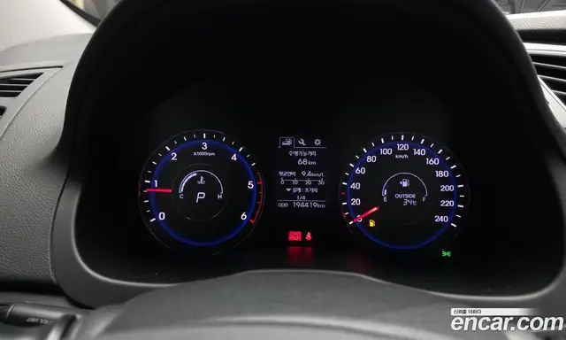 Hyundai i40 2016 1.7 автомат (гидро), миниатюра 8