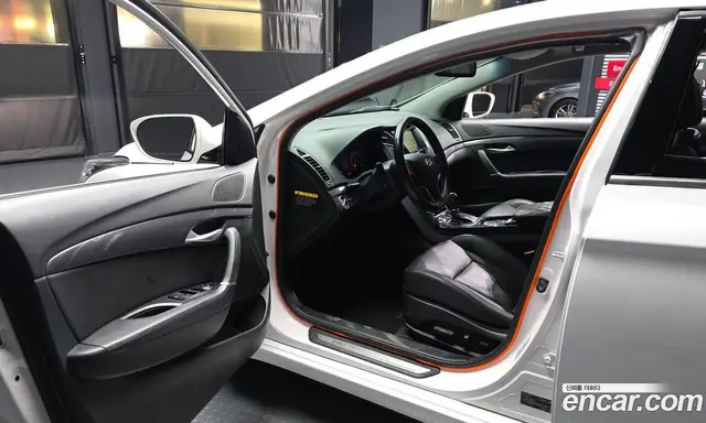 Hyundai i40 2016 1.7 автомат (гидро), миниатюра 10