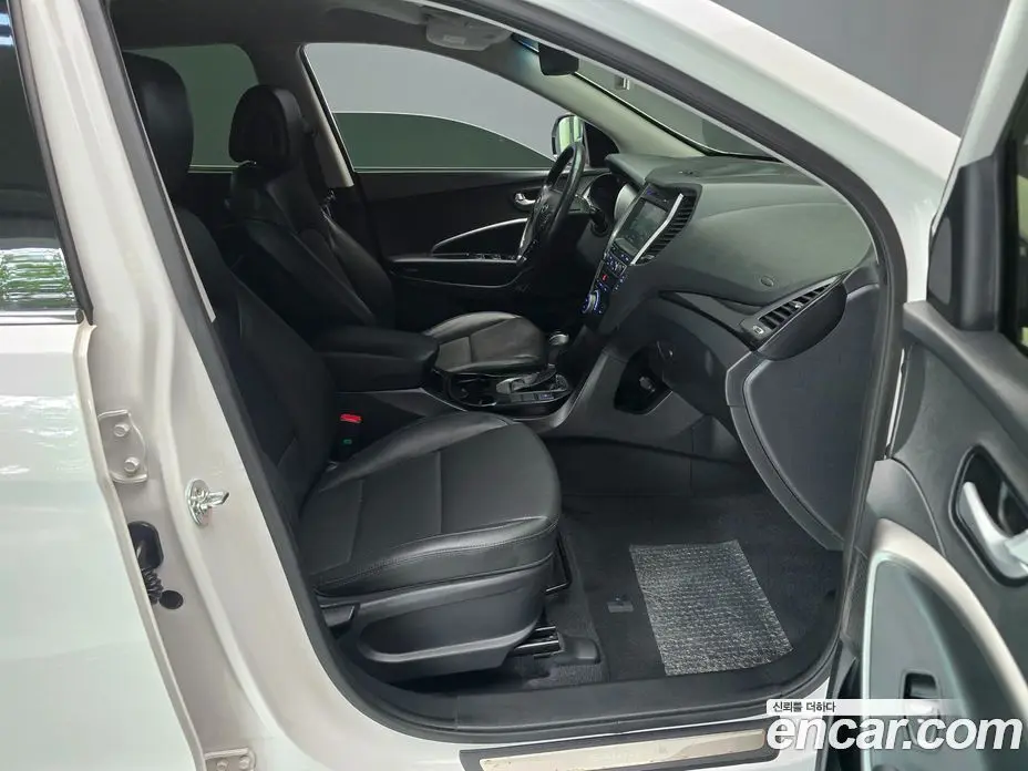 Hyundai Santa Fe 2015 2.0 автомат (гидро), фото 15