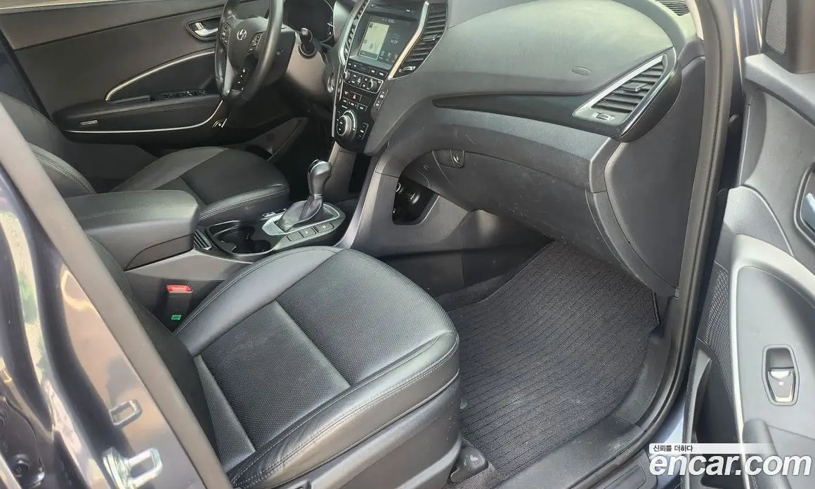 Hyundai Santa Fe 2017 2.0 автомат (гидро), фото 13