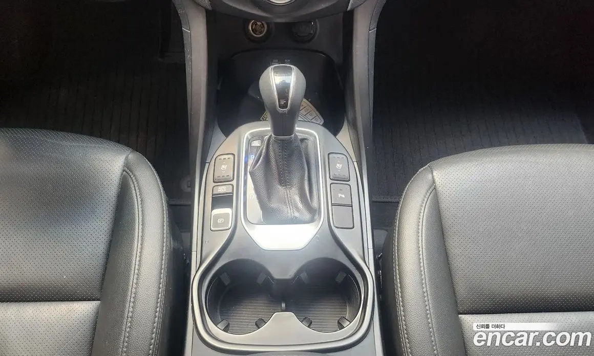 Hyundai Santa Fe 2017 2.0 автомат (гидро), фото 8