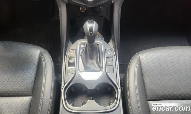 Hyundai Santa Fe 2017 2.0 автомат (гидро), миниатюра 8