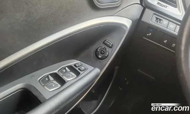 Hyundai Santa Fe 2017 2.0 автомат (гидро), миниатюра 9