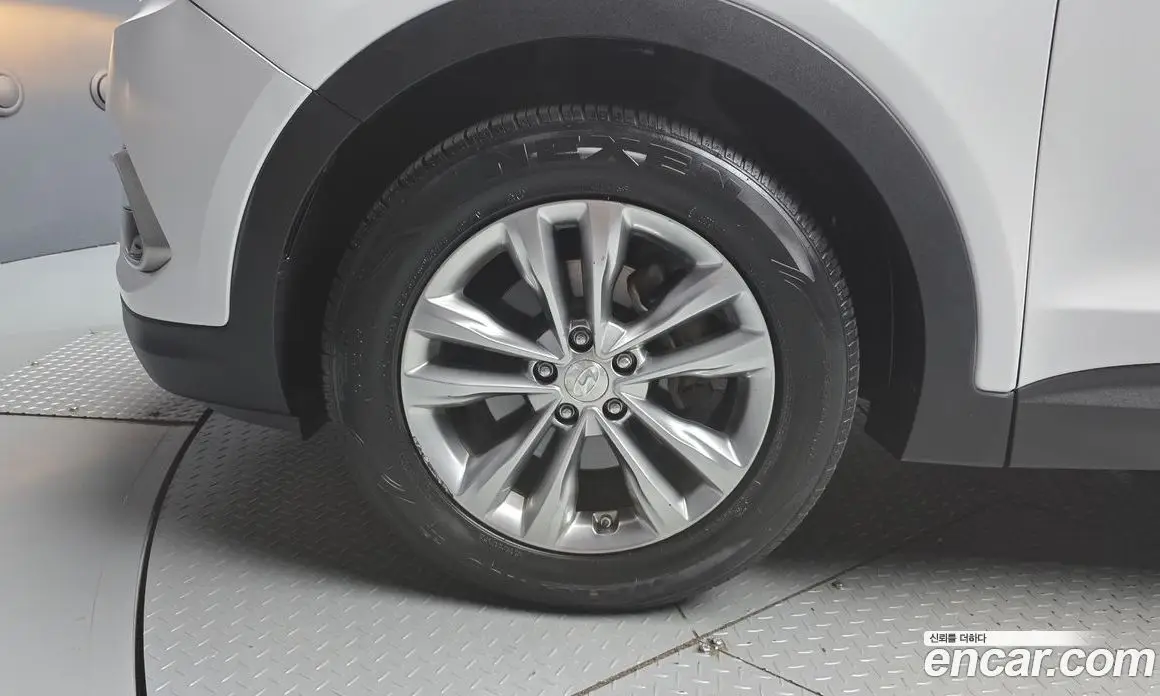 Hyundai Santa Fe 2017 2.0 автомат (гидро), фото 5